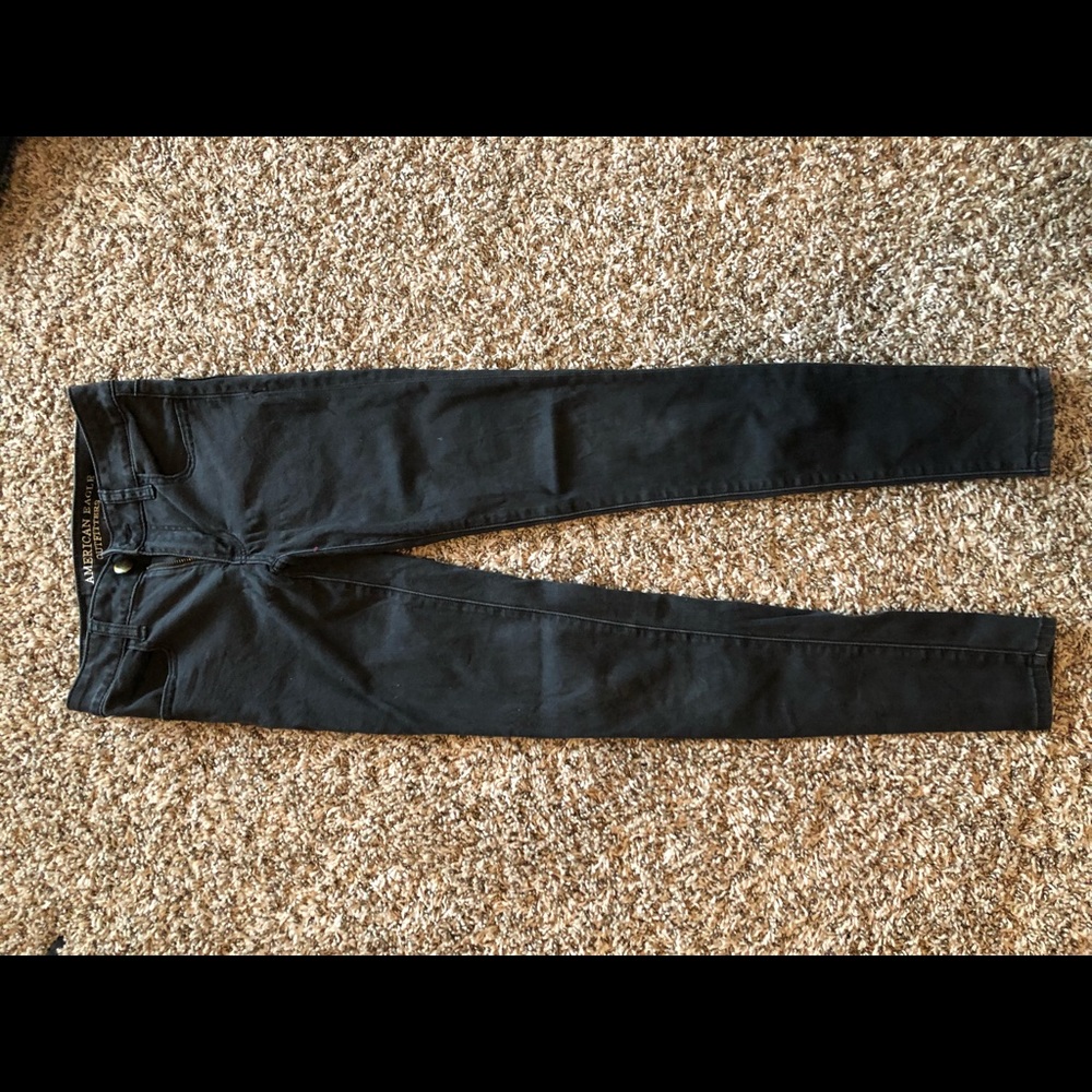 CLOTHES - Picture 2 of 8